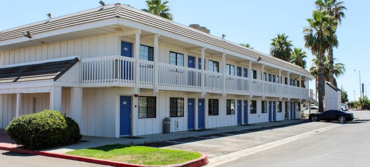 科灵加东6号汽车旅馆(Motel 6 Coalinga, CA - East)图片