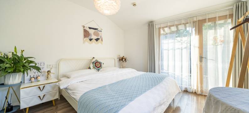 小喜屋精品度假朱家角店民宿(漕河街分店)图片