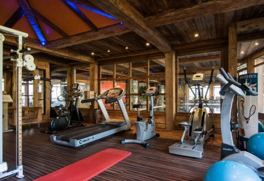 Le Névada Hotel Overview