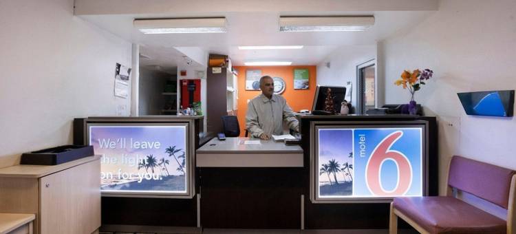 克拉丽奥波恩特酒店-里奇克雷斯特-近中国湖海军基地(Clarion Pointe Ridgecrest Near China Lake Naval Station)图片