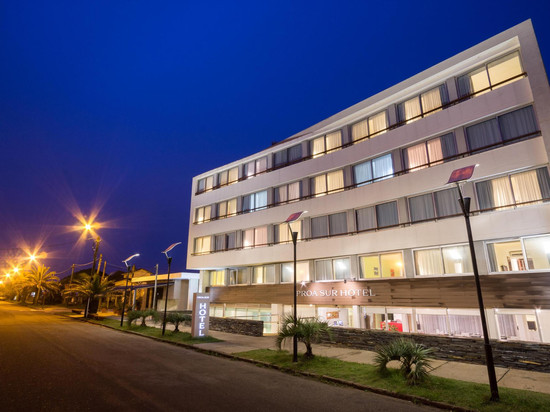 UY普罗阿苏尔酒店