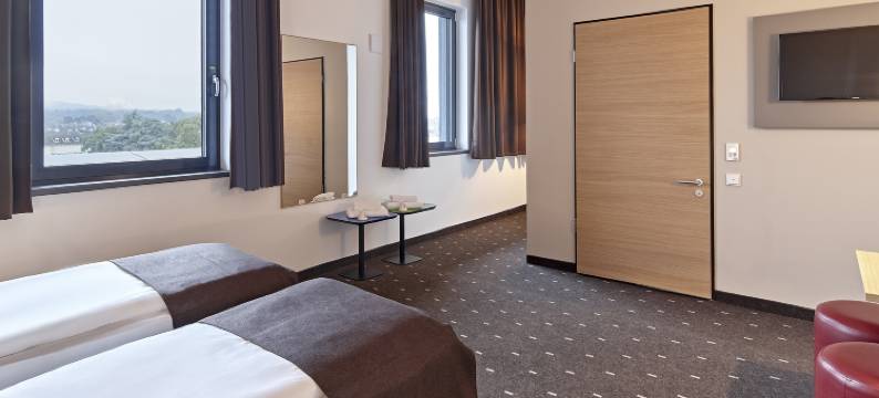 科隆托利斯多夫住宿加早餐酒店(B&B HOTEL Köln-Troisdorf)图片