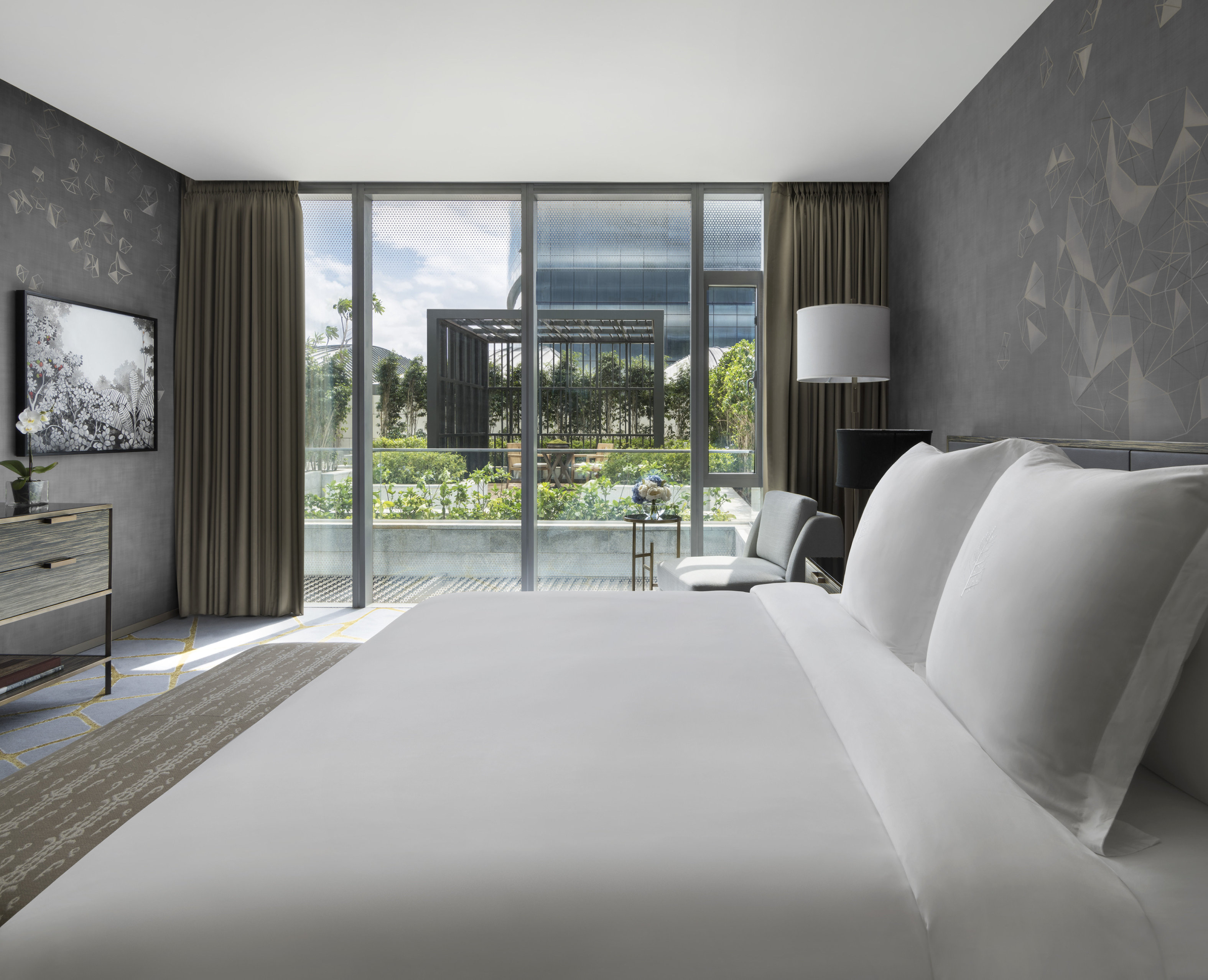 Four Seasons Hotel Bengaluru at Embassy OneHotel Overview