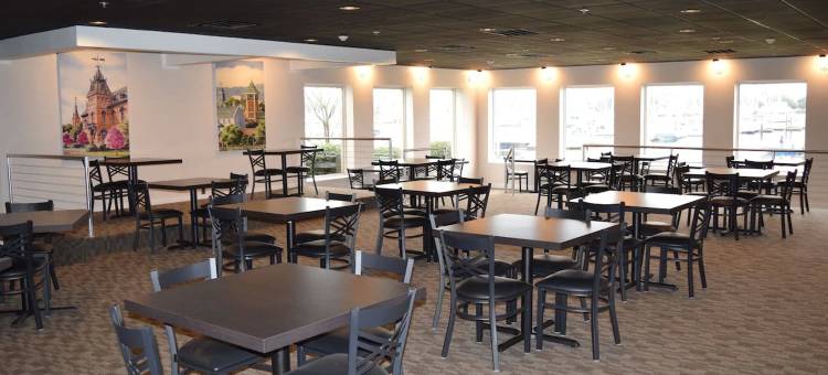 布里其普安特海滨酒店(BridgePointe Hotel & Marina)图片