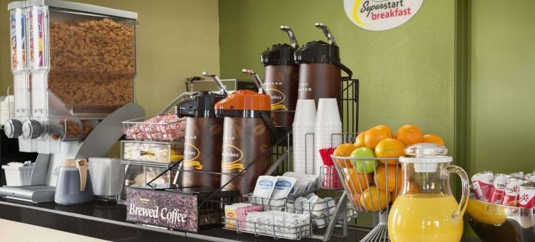 里奇克雷斯特速8酒店(Super 8 by Wyndham Ridgecrest)图片