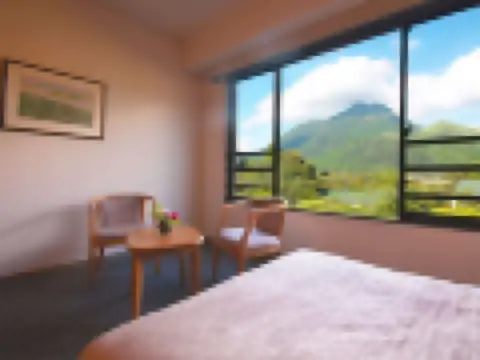 【西式房-無煙】三人房（34平方米）【三人房】【無煙】