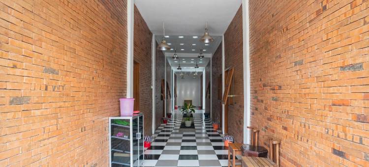 红多兹伊斯兰酒店-谏义里塞洛芒棱(RedDoorz Syariah @ Selomangleng Kediri)图片