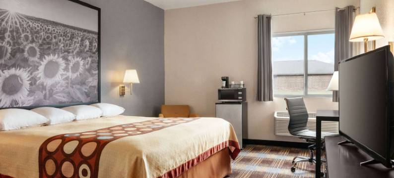 霍尔顿速8酒店(Super 8 by Wyndham Holton)图片