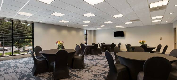 The Hub Middletown Red Bank, BW Signature Collection图片