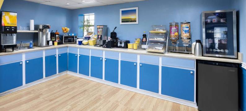 韦克罗斯戴斯酒店(Days Inn by Wyndham Waycross)图片