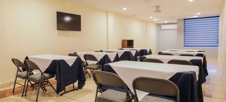 彼德拉斯内格拉斯温德姆戴斯酒店(Days Inn by Wyndham Piedras Negras)图片