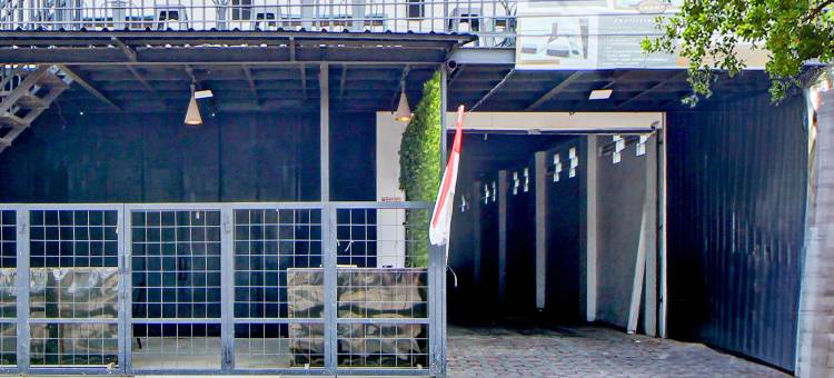 Collection O Omah Joyo Solo Inn靠近苏拉卡塔皇宫(RedDoorz at Omah Joyo Solo Inn)图片