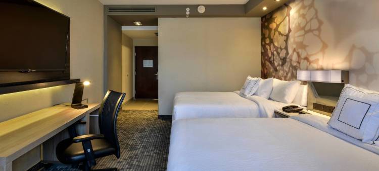 圣路易波托西洛斯拉戈斯万怡酒店(Courtyard San Luis Potosi, Los Lagos)图片