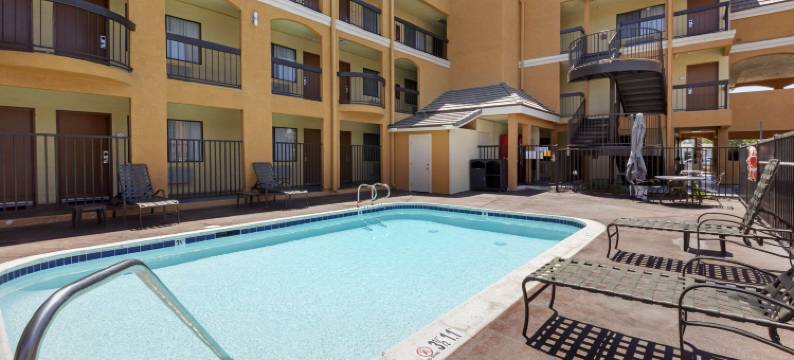 威斯敏斯特海豹滩品质酒店及套房(Quality Inn & Suites Westminster Seal Beach)图片