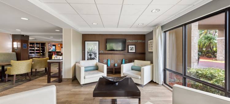 迈阿​​密机场西欢朋酒店(Hampton Inn Miami-Airport West)图片