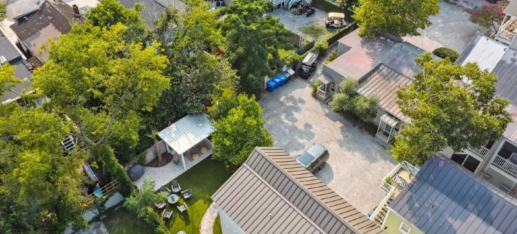 查尔斯顿套房：维多利亚套房 - 3卧/2卫 宽敞的户外空间(The Charleston Suites: the Victoria Suite - 3Bd/2ba Ample Outdoor Space)图片