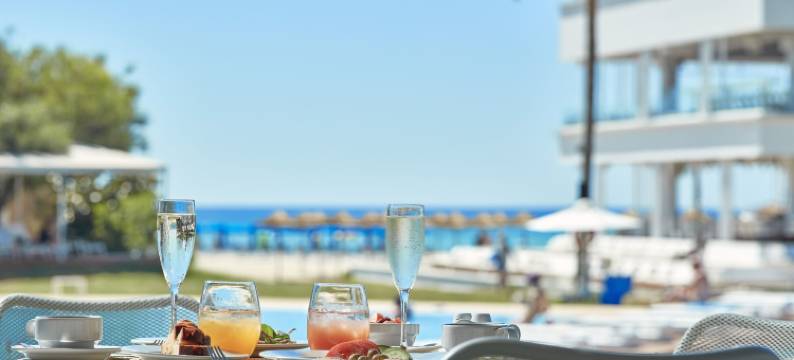 白色俱乐部度假村(So White Club Resort)图片