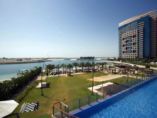 巴布阿尔卡斯酒店