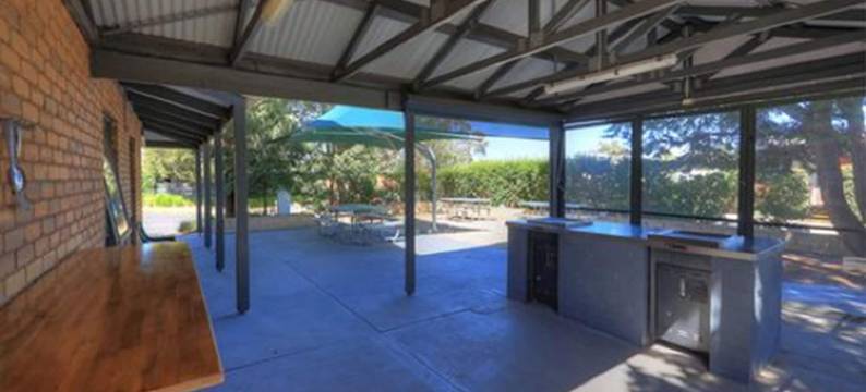 墨尔本机场旅游村酒店(Airport Tourist Village Melbourne)图片