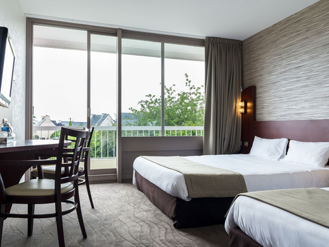 圣布里厄英式酒店