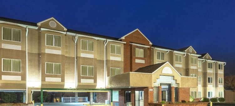 科隆内利斯-诺曼湖麦客达套房酒店(Microtel Inn & Suites by Wyndham Cornelius/Lake Norman)图片