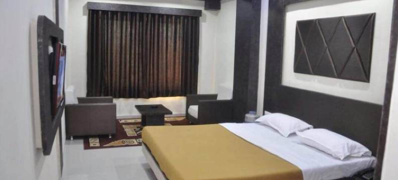 这新假日酒店(The New Holiday Inn)图片