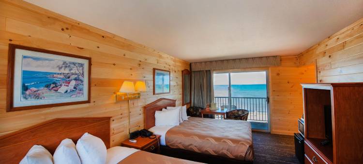 品质酒店及套房马基诺市海滨(Quality Inn & Suites Mackinaw City Beachfront)图片