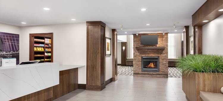 Staybridge Suites 韦恩堡(Staybridge Suites Fort Wayne)图片