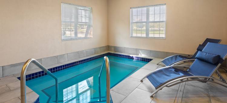 拉辛美洲最佳价值套房酒店(Americas Best Value Inn and Suites Racine)图片