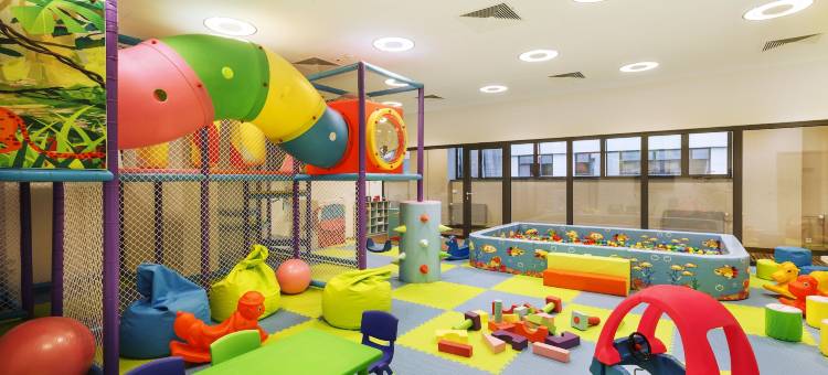 华沙希尔顿逸林酒店及会议中心(DoubleTree by Hilton Hotel & Conference Centre Warsaw)图片
