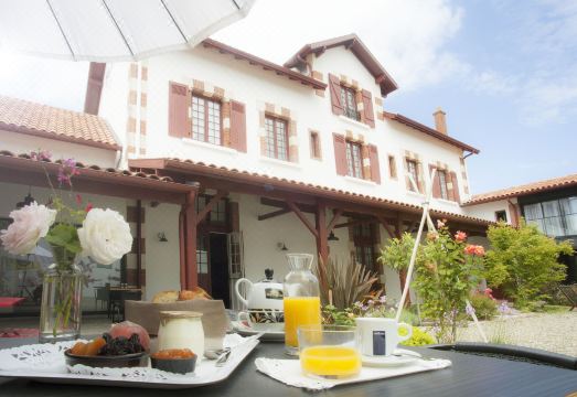 Hotel BaleaHotel Overview