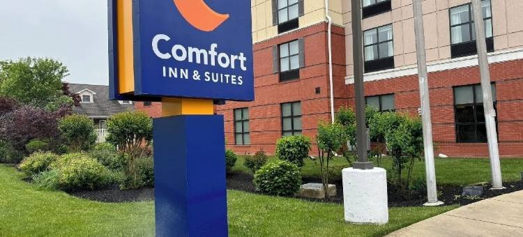 舒适套房酒店(Comfort Inn & Suites)图片