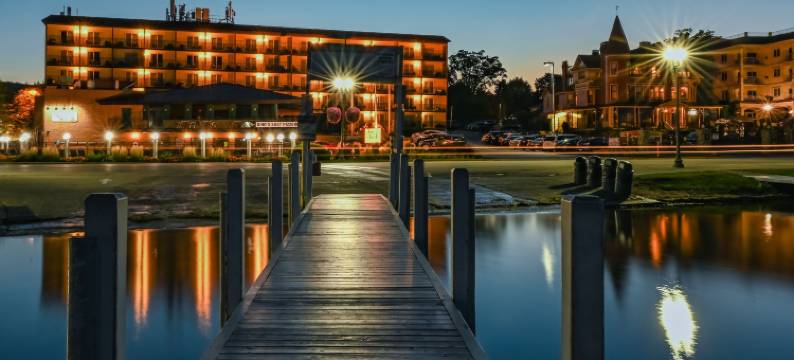 日内瓦湖港岸酒店(Harbor Shores on Lake Geneva)图片