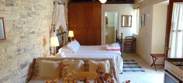 哈拉兰博斯度假小屋酒店(Charalambos Holiday Cottage)图片