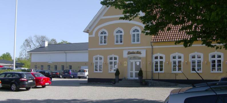 弗洛斯勒克鲁酒店(Hotel Frøslev Kro)图片