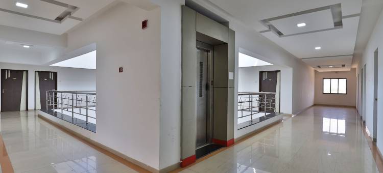 锡尔瓦萨乌特卡什酒店(Utkarsh Hotel)图片