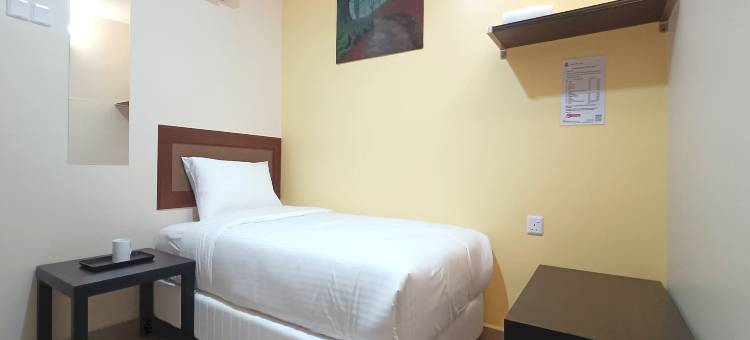 首都O 90897岛城酒店(Capital O 90897 Island City Hotel)图片