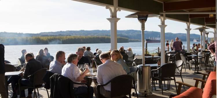 卡拉马港麦克美娜米斯旅馆(McMenamins Kalama Harbor Lodge)图片