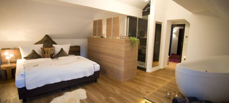 洛恩&斯塔劳斯爱普林生活酒店(Alpin Lifestyle Hotel Löwen & Strauss)图片