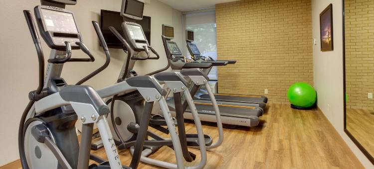 路易斯维尔德鲁里套房酒店(Drury Inn & Suites Louisville East)图片