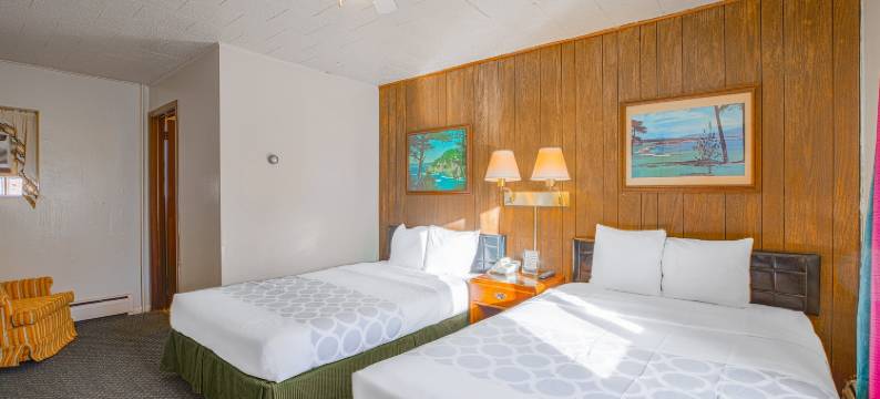 爱酒店银街 by OYO at 赫尔利 WI(Love Hotels Silver Street by OYO at Hurley WI)图片