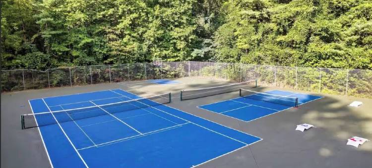 Modern 4BR: Mtn View/Hot Tub/Arcade/Resort Perks图片