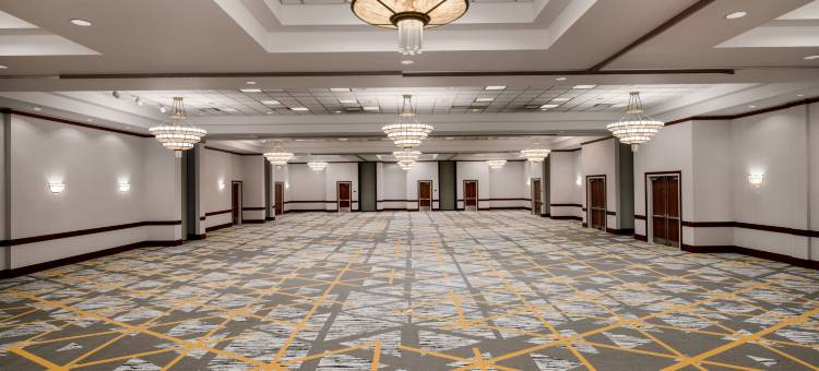 希尔顿波特兰机场大使套房酒店(Embassy Suites by Hilton Portland Airport)图片