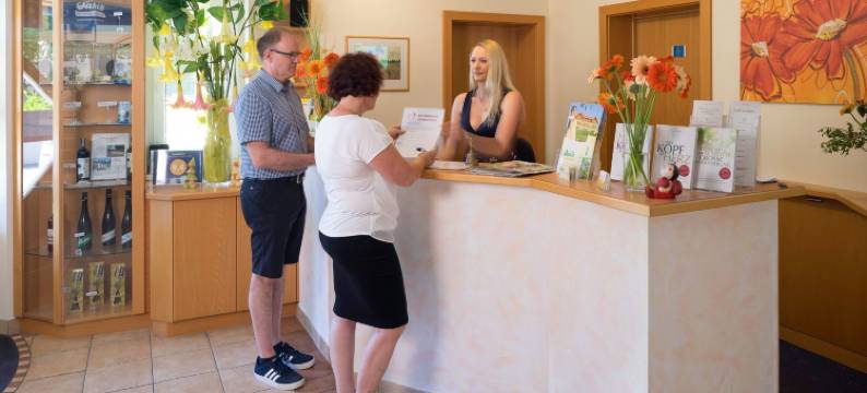 洛珀斯朵夫绿洲加尔尼酒店(Hotel Garni Oasis Loipersdorf)图片