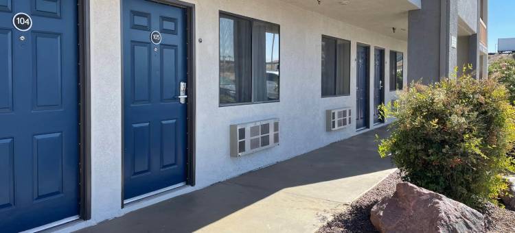 加利福尼亚巴斯托 - I15 及伦伍德路 6 号汽车旅馆(Motel 6 Barstow, CA - I15 and Lenwood Road)图片