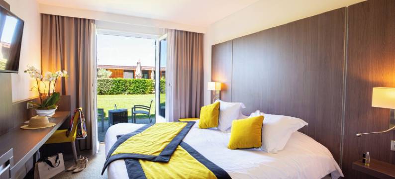 查皮尼耶区原创精选酒店(Domaine la Charpinière, the Originals Collection)图片