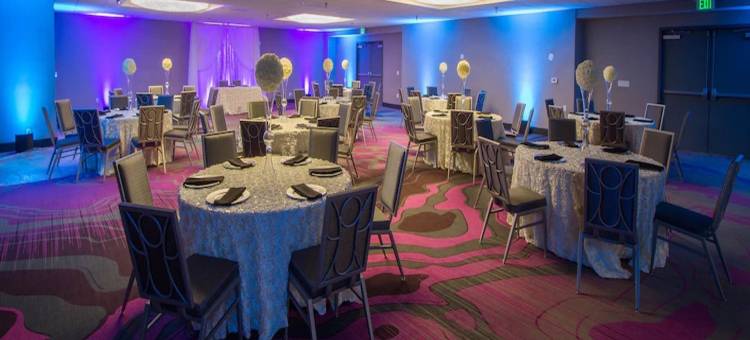 奥克兰机场丽筠酒店(Radisson Hotel Oakland Airport)图片