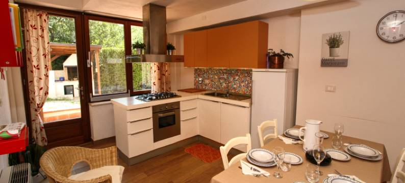 Mansion in San Valentino with Pool图片