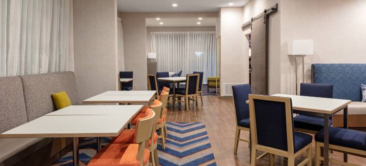 希尔顿欢朋酒店-城堡石(Hampton Inn Castle Rock)图片