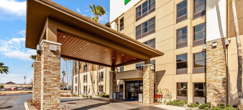 Holiday Inn Express 哈灵根(Holiday Inn Express HARLINGEN by IHG)图片